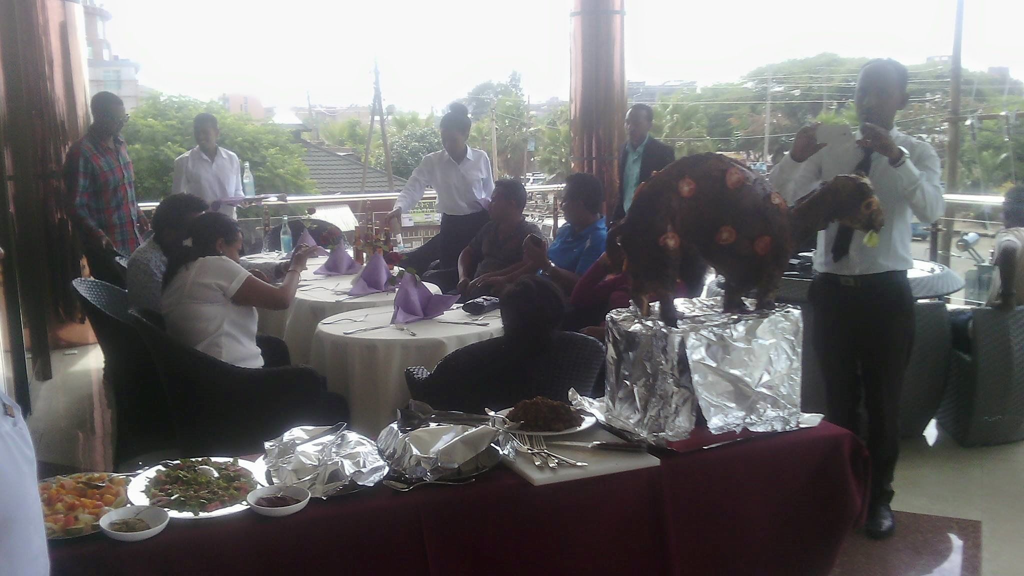 breakfast, lunch and dinner served