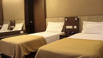 1 bedroom, in-room safe, desk, soundproofing