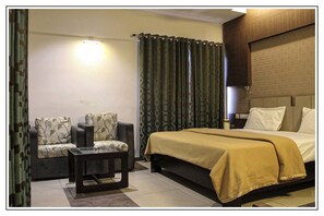 Chambre Deluxe Double ou avec lits jumeaux, 1 chambre, accessible aux personnes à mobilité réduite