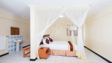 Superior Room | Desk, free WiFi, bed sheets
