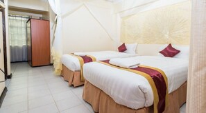 Twin Room | Desk, free WiFi, bed sheets - Shuhan Hotel (Thika)