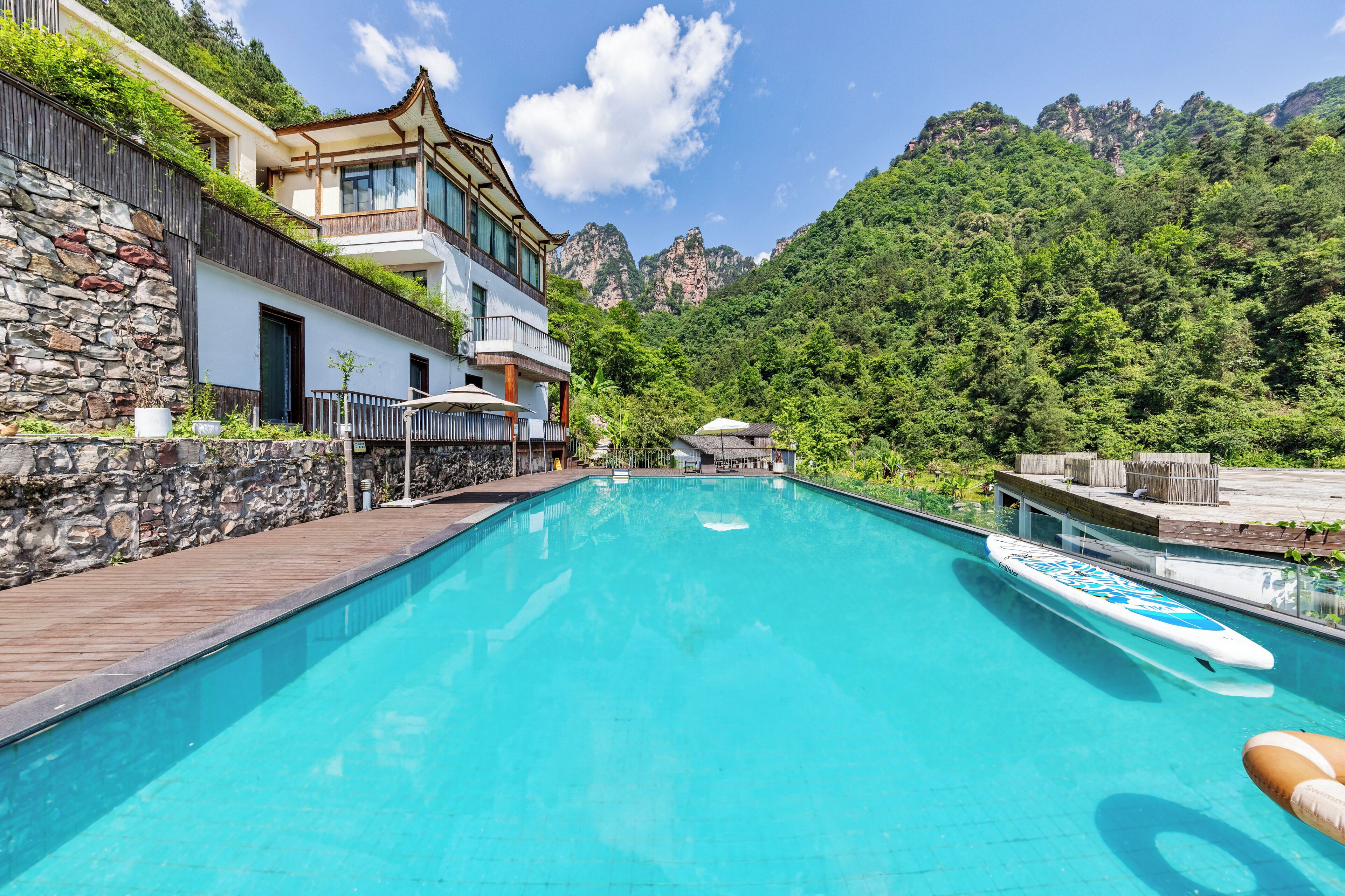 2 piscine all'aperto, una piscina in terrazza, cabine incluse nel prezzo