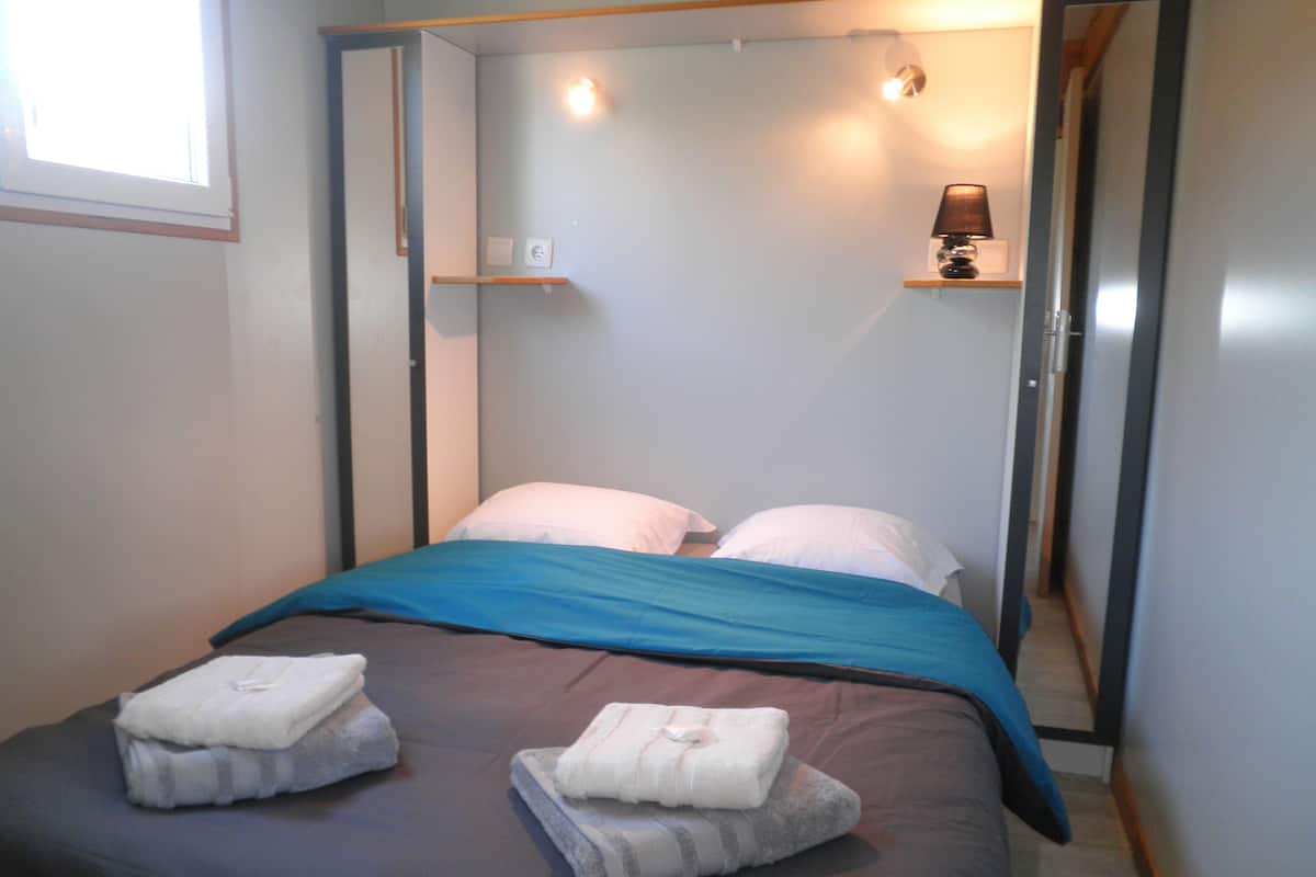 Mobile Home Familial, 3 chambres | Literie de qualité supérieure, rideaux occultants