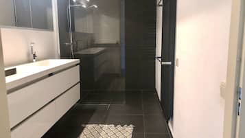 Apartamento, 3 habitaciones (347) | Ducha del cuarto de baño