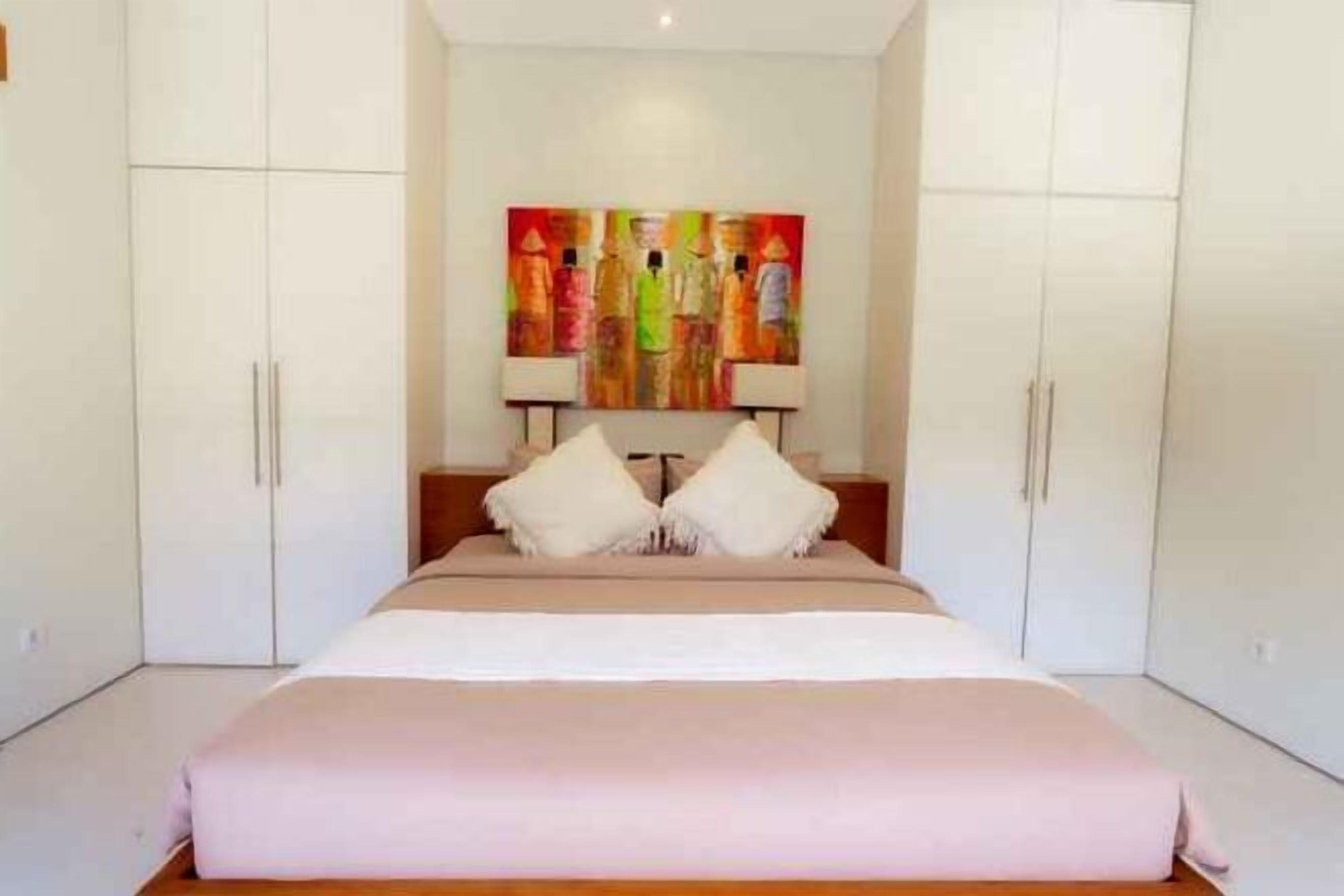 1 bedroom, in-room safe, desk, soundproofing