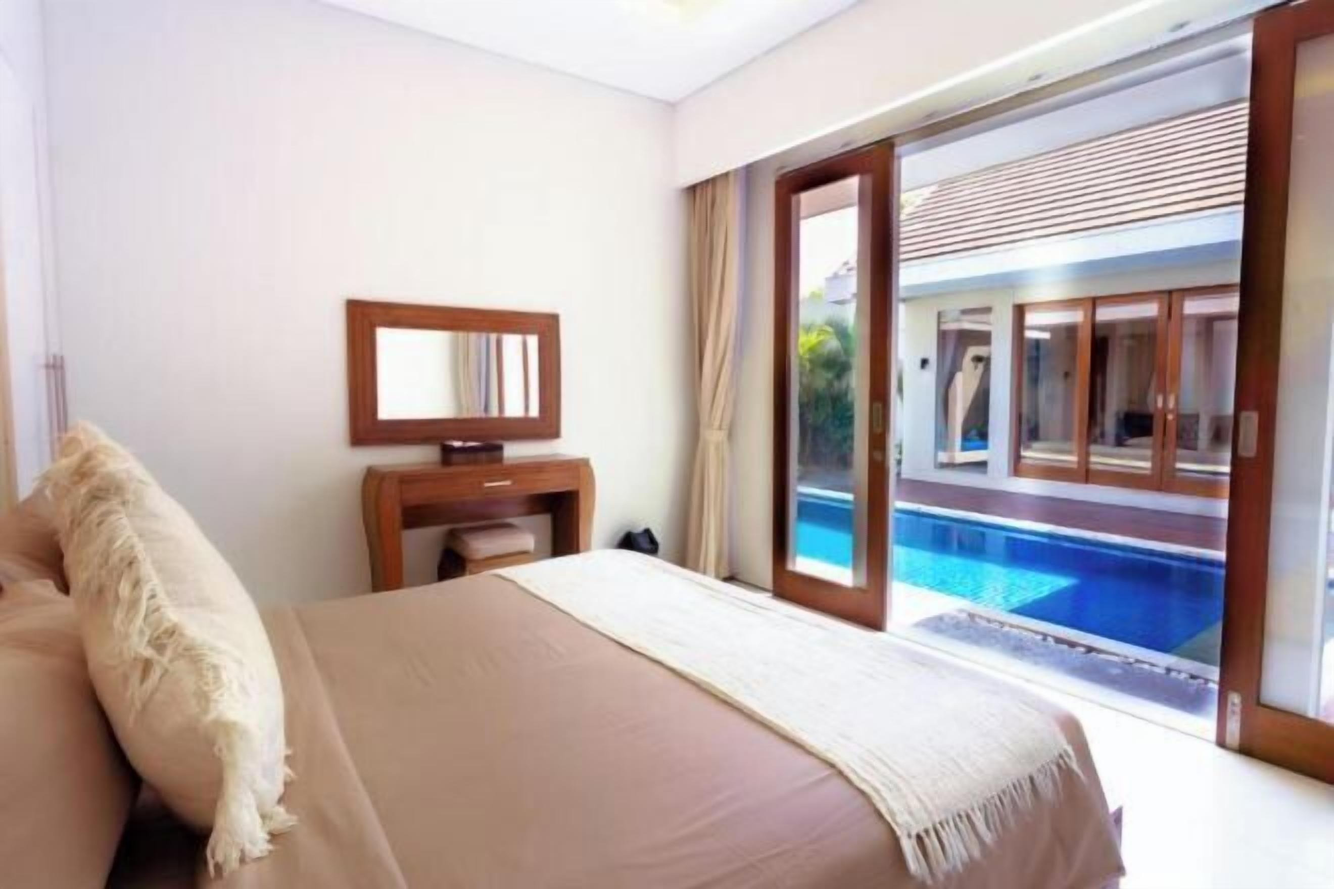 1 dormitorio, caja fuerte, escritorio y sistema de insonorización