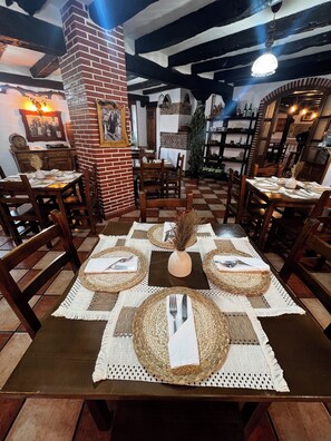 Restaurant - Hotel Rural La Posada El Sestil (Vega de Liebana)