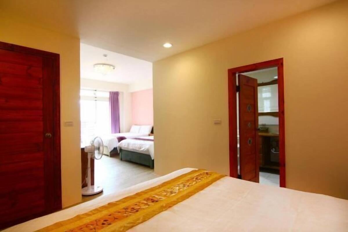 Blackout curtains, soundproofing, rollaway beds, free WiFi