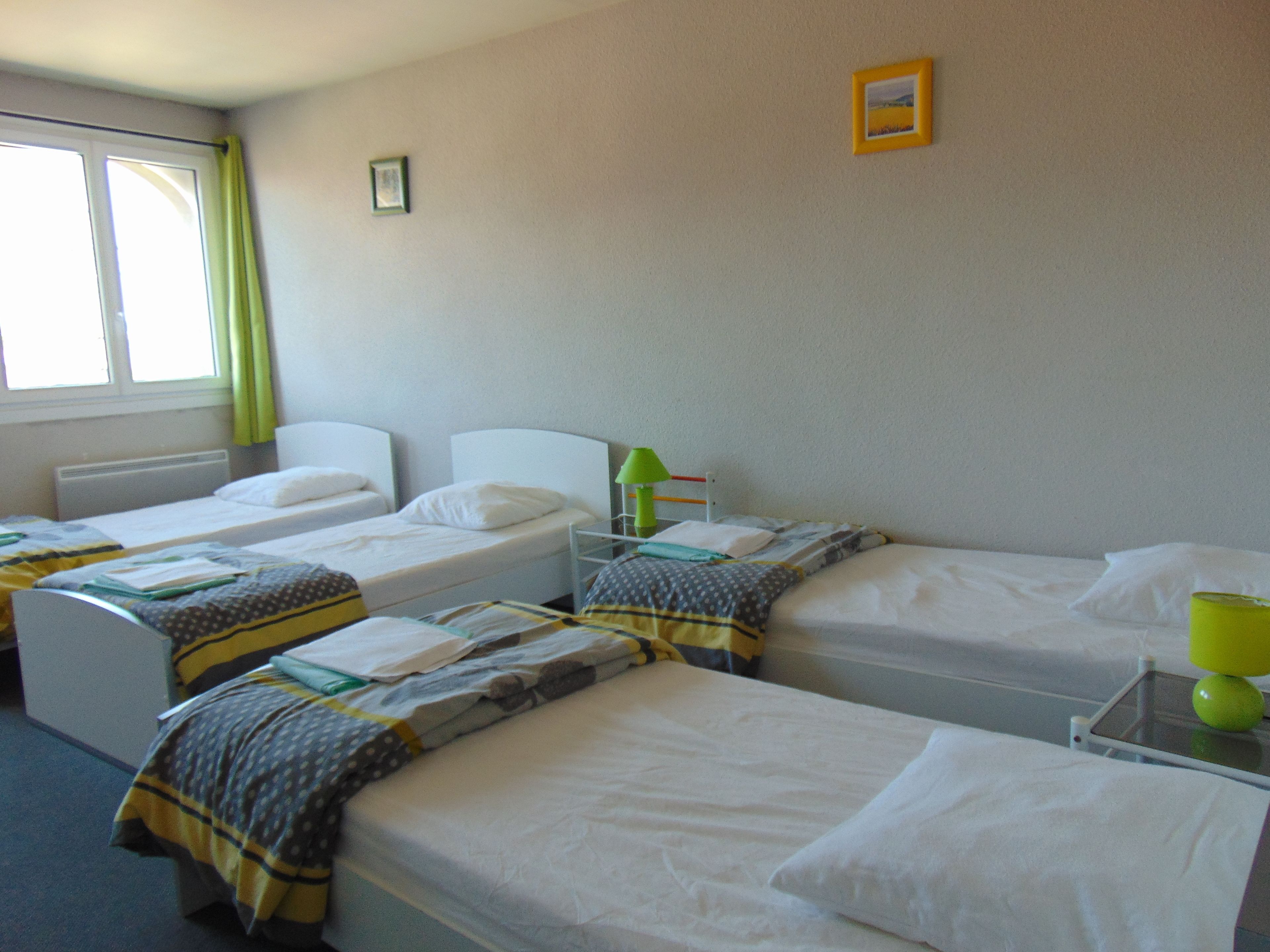 quadruple room, non smoking | blackout curtains, free cots/infant beds, free wifi, bed sheets