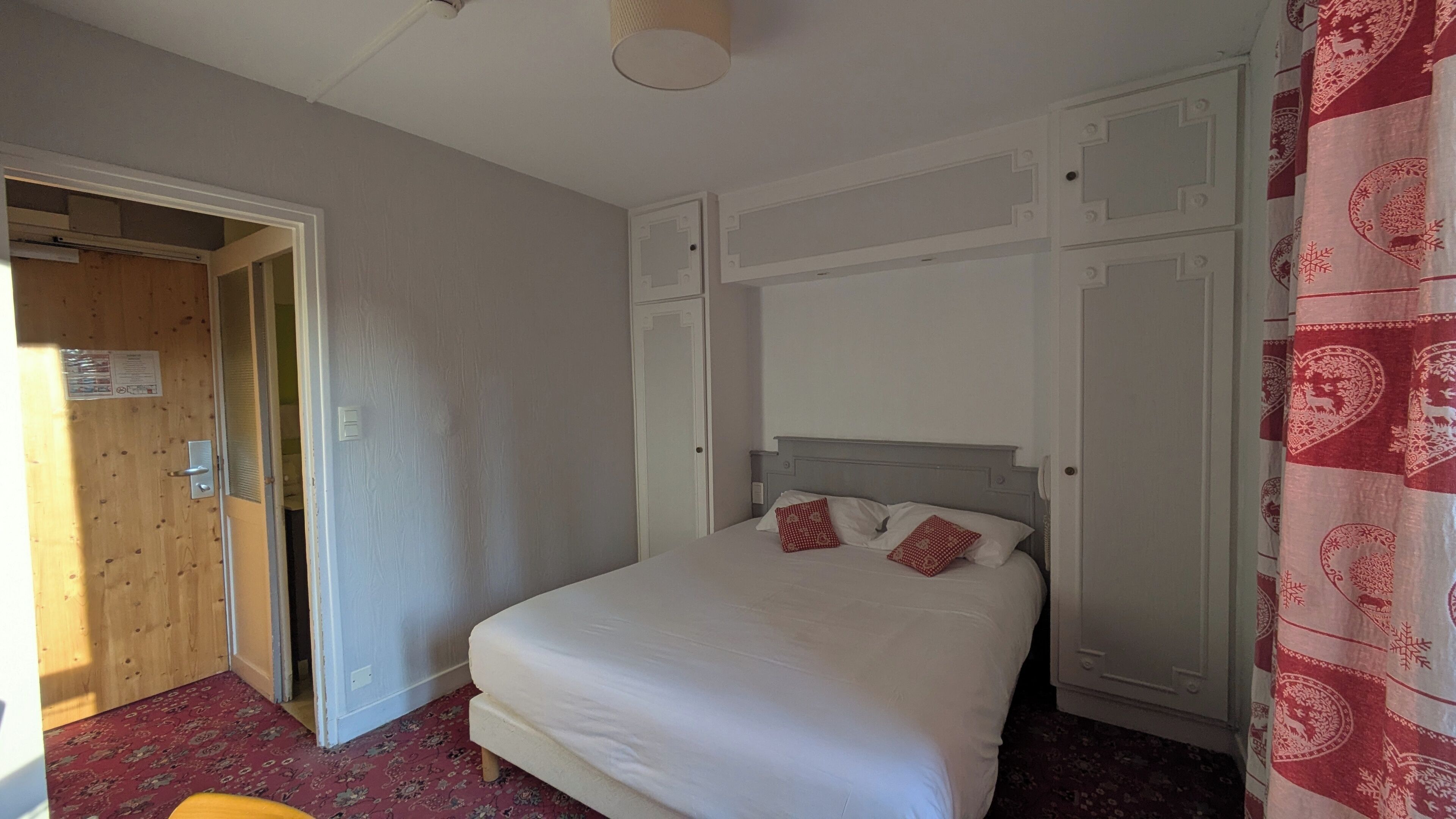 Klassieke tweepersoonskamer, balkon | Gratis wifi