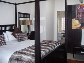 Executive Room | Desk, free cribs/infant beds, free WiFi, bed sheets - African Tribes Guest Lodge & Conference (Kempton Park)