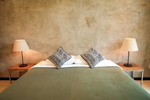 Standard Double or Twin Room | In-room safe, desk, blackout drapes, iron/ironing board - Wave House Boutique Surf Hotel - Adults Only (Canggu)