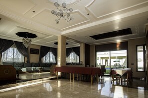Esmorzar diari continental gratuït