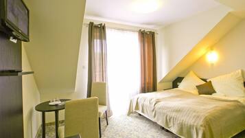 Desk, free WiFi, bed sheets