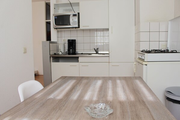 Apartment, 1 Bedroom (90F) | Private kitchen - MyCityLofts - Schiekade (Rotterdam)