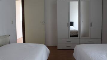 Apartment, 1 Bedroom (90F) | Free WiFi