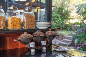 Inbegriffenes kontinentales Frühstück