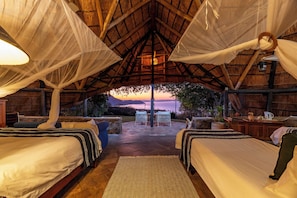 Family Room (Deluxe) | Lake view - Hornbill Lodge (Kariba)
