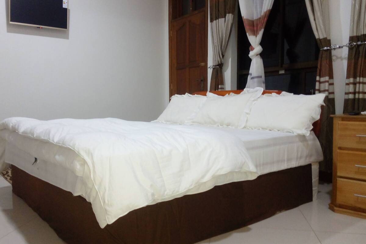 Pillow-top beds, in-room safe, individually decorated