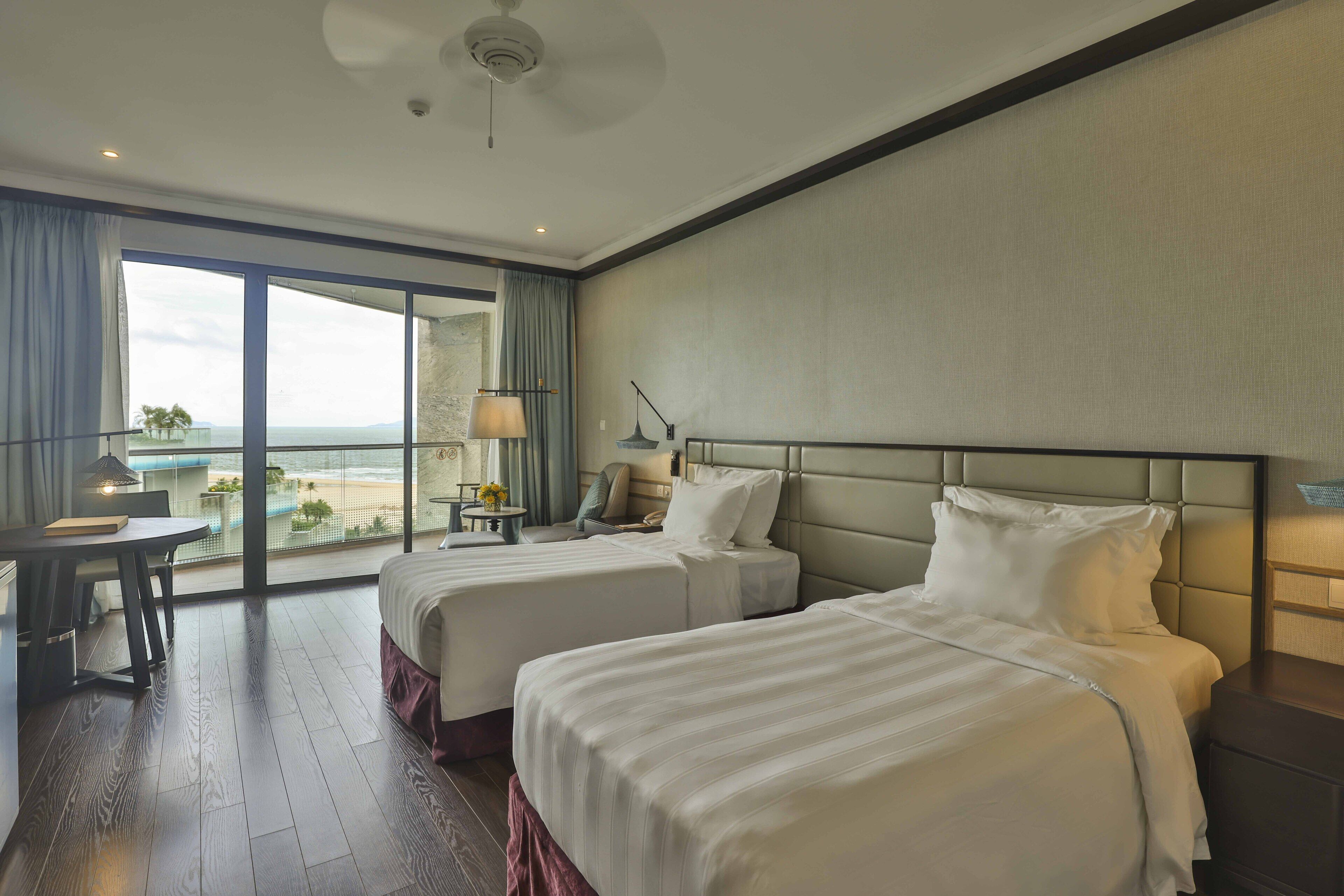 3 bedrooms, premium bedding, minibar, in-room safe