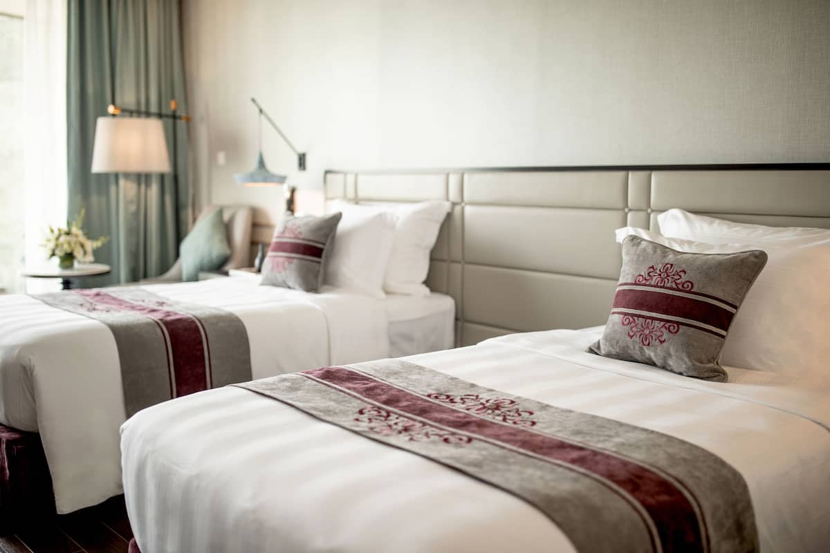 3 slaapkamers, luxe beddengoed, een minibar, een kluis op de kamer
