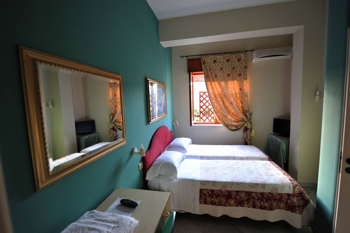 Desk, free WiFi, bed sheets