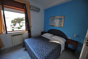 Desk, free WiFi, bed sheets
