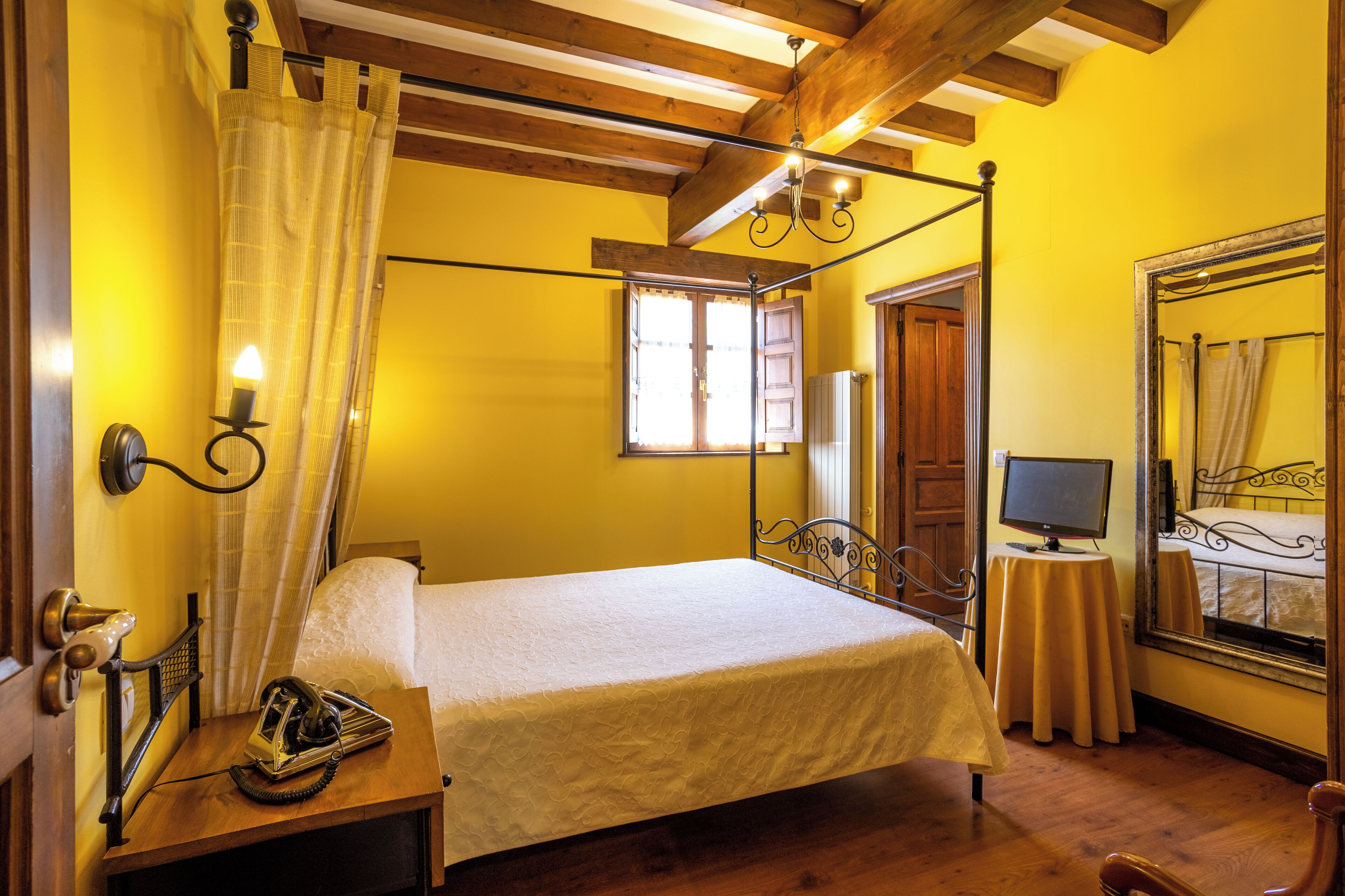 blackout curtains, soundproofing, free wifi, bed sheets