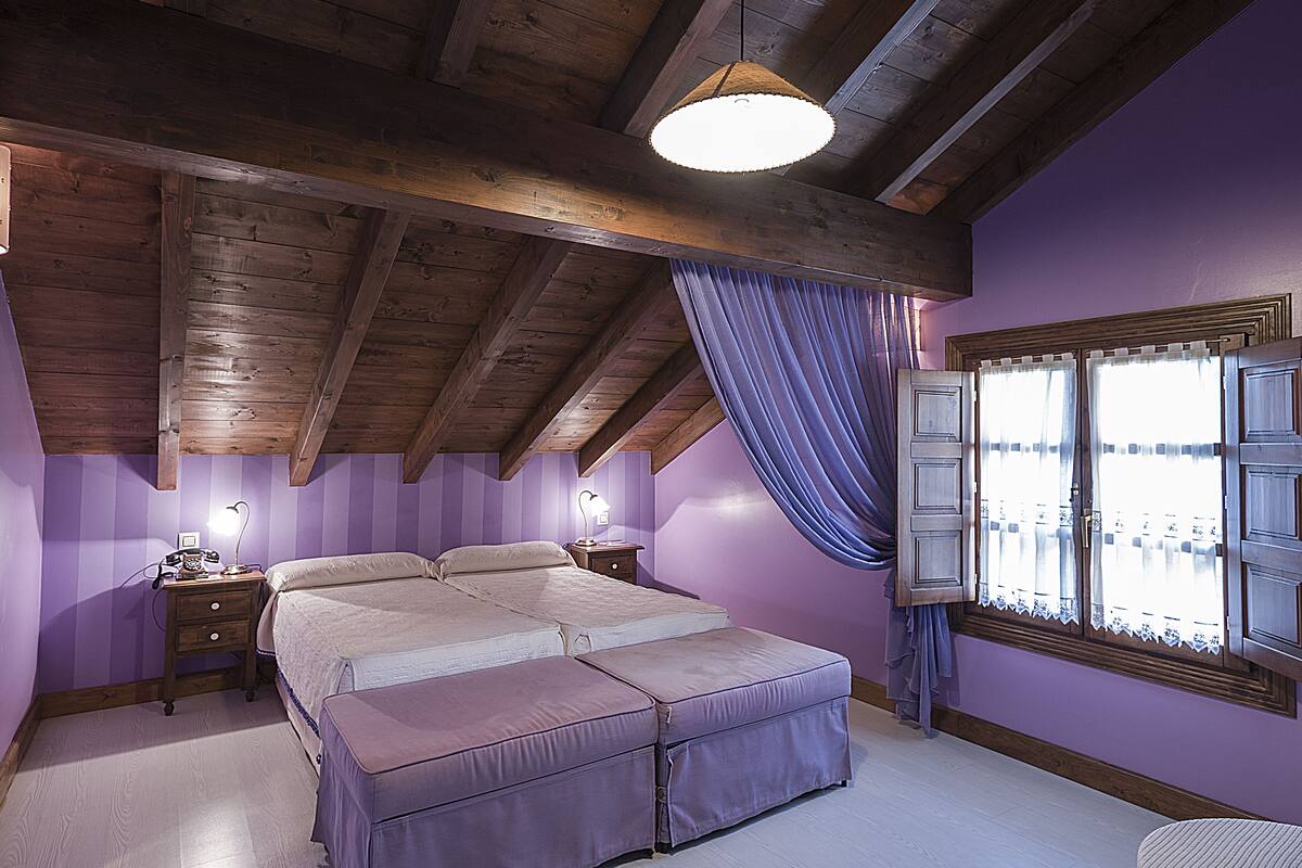 triple room | blackout curtains, soundproofing, free wifi, bed sheets