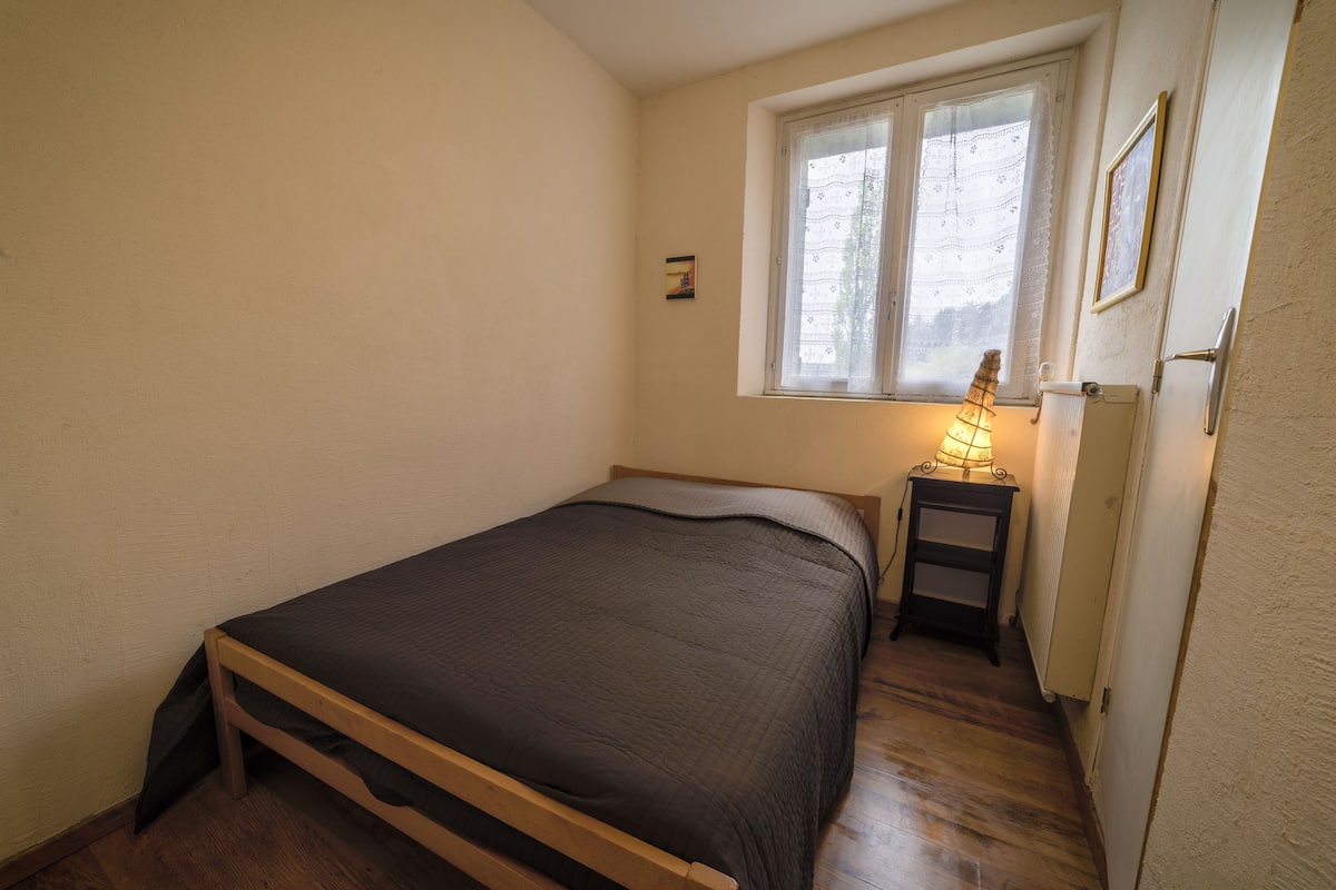 Apartment (Marmotte) | Hochwertige Bettwaren, laptopgeeigneter Arbeitsplatz