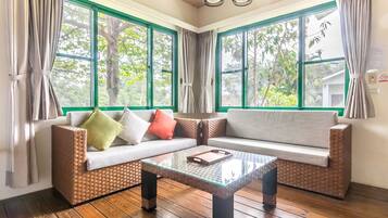 Deluxe Cabin, Garden Area | View from room