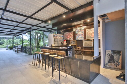 CAPITAL O75345 Praewa Villas Naiyang Phuket