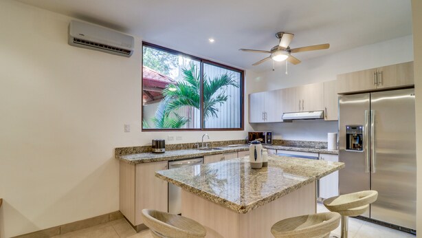 Unclassified image, 1 of 24, button - Brisas del Monte 1 (Tamarindo)