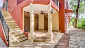 Unclassified image, 4 of 24, button - Brisas del Monte 1 (Tamarindo)