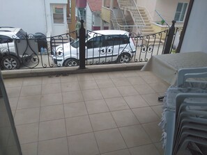 Appartement, 2 chambres | Balcon