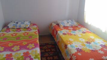Apartment, 2 Bedrooms | 2 bedrooms, desk