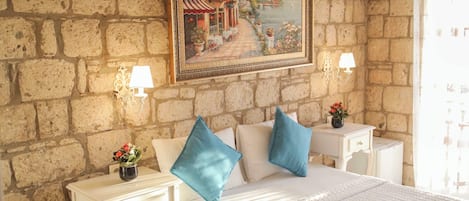 Classic Room | Bed sheets