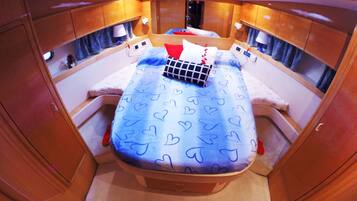 Suite Luxury | 1 camera, biancheria da letto di alta qualità, Wi-Fi gratuito