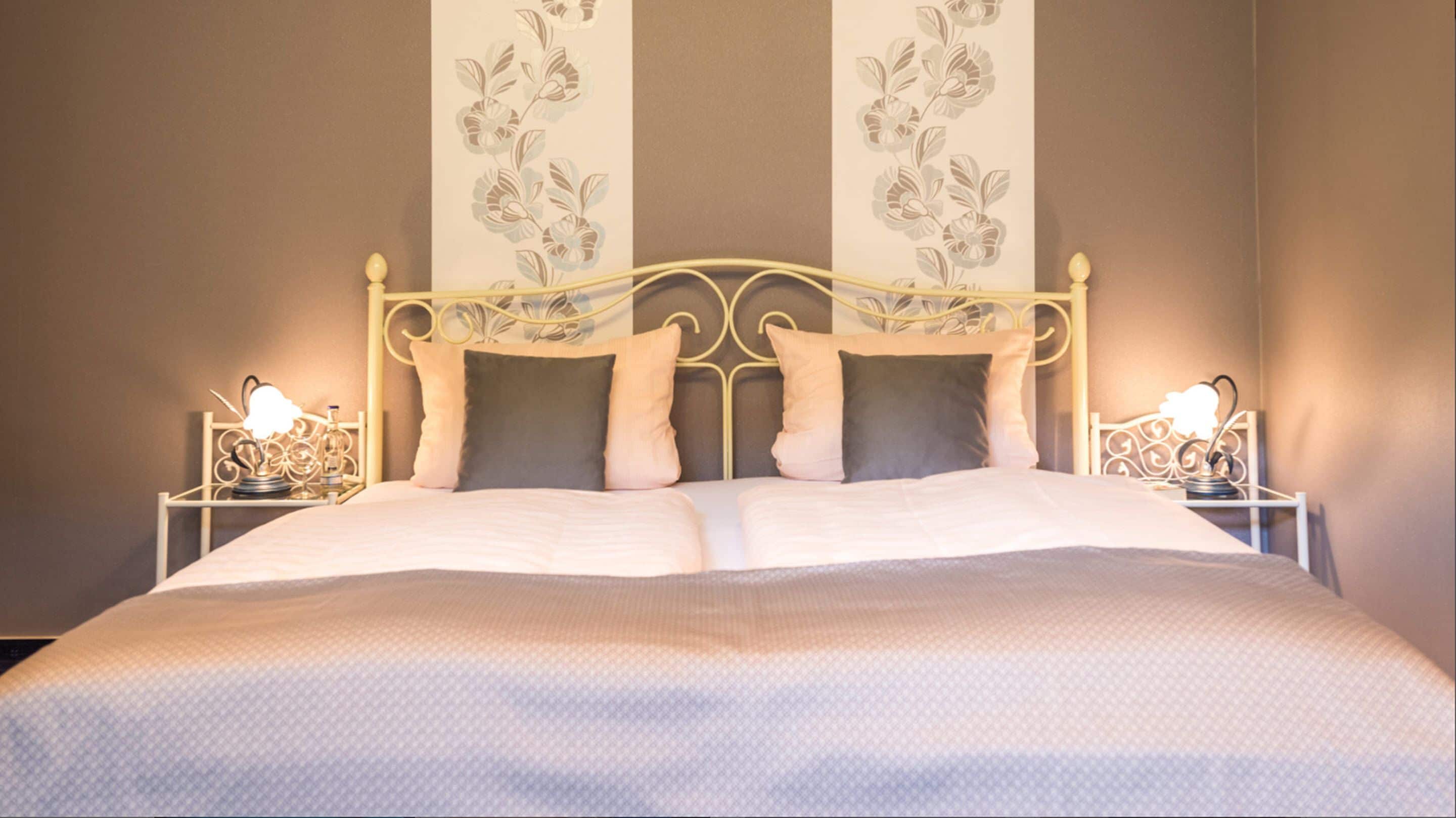 suite | hypo-allergenic bedding, in-room safe, individually decorated