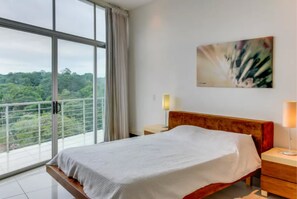 Design Condo, 2 Bedrooms, Non Smoking | 2 bedrooms, desk, free WiFi - Pacific Park 701 (Tamarindo)