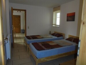 Apartment (2)