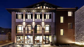 Front of property - evening/night