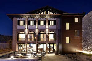 Front of property - evening/night