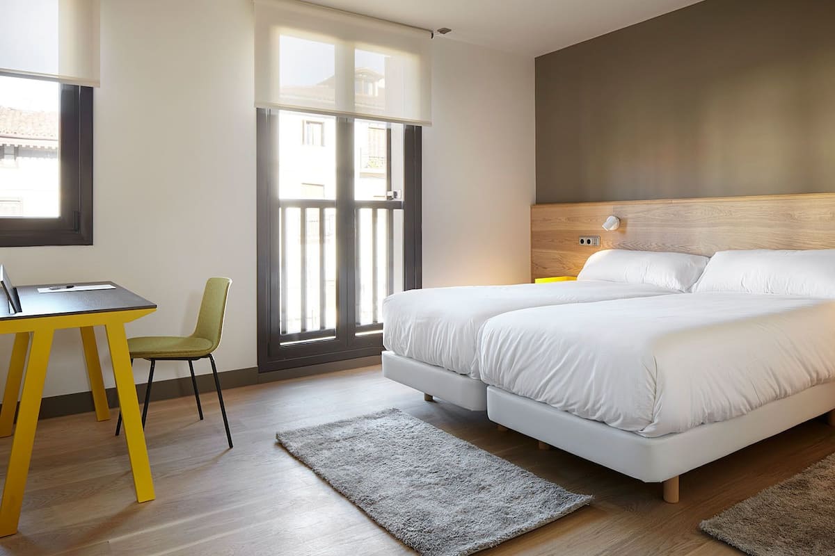 In-room safe, desk, soundproofing, cots/infant beds