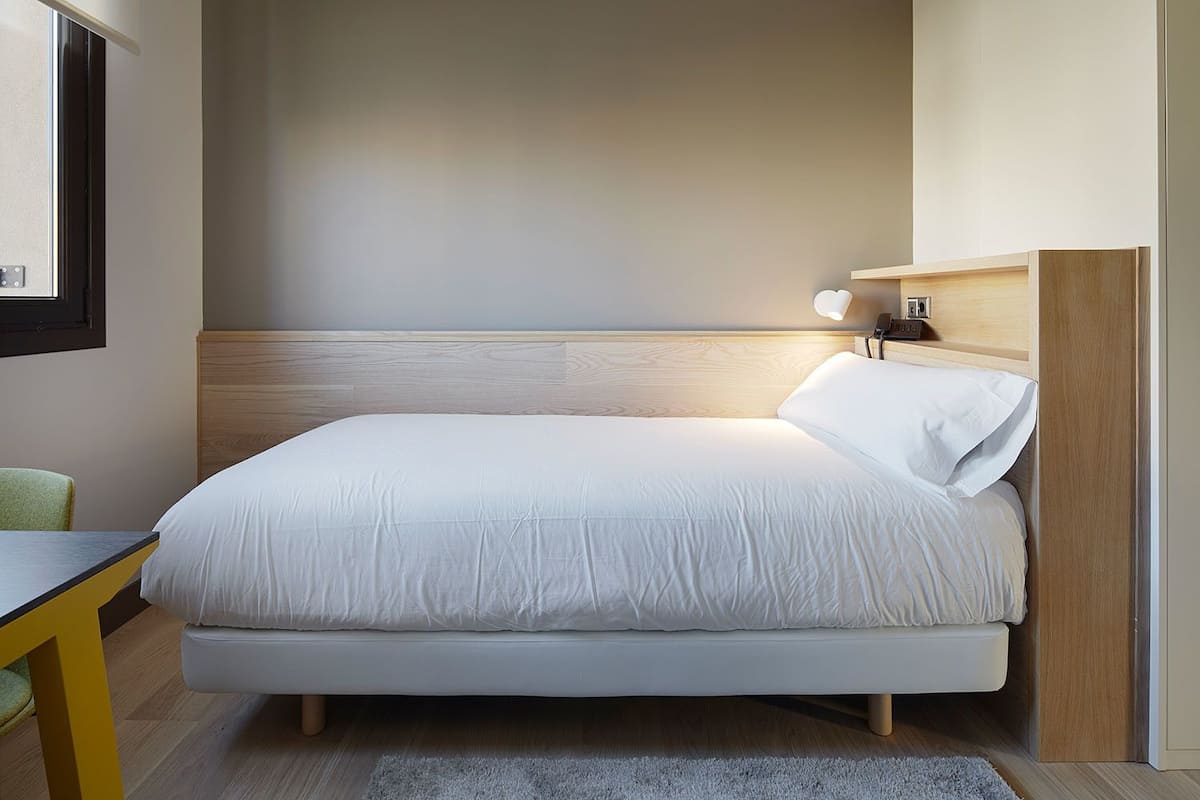 In-room safe, desk, soundproofing, cots/infant beds