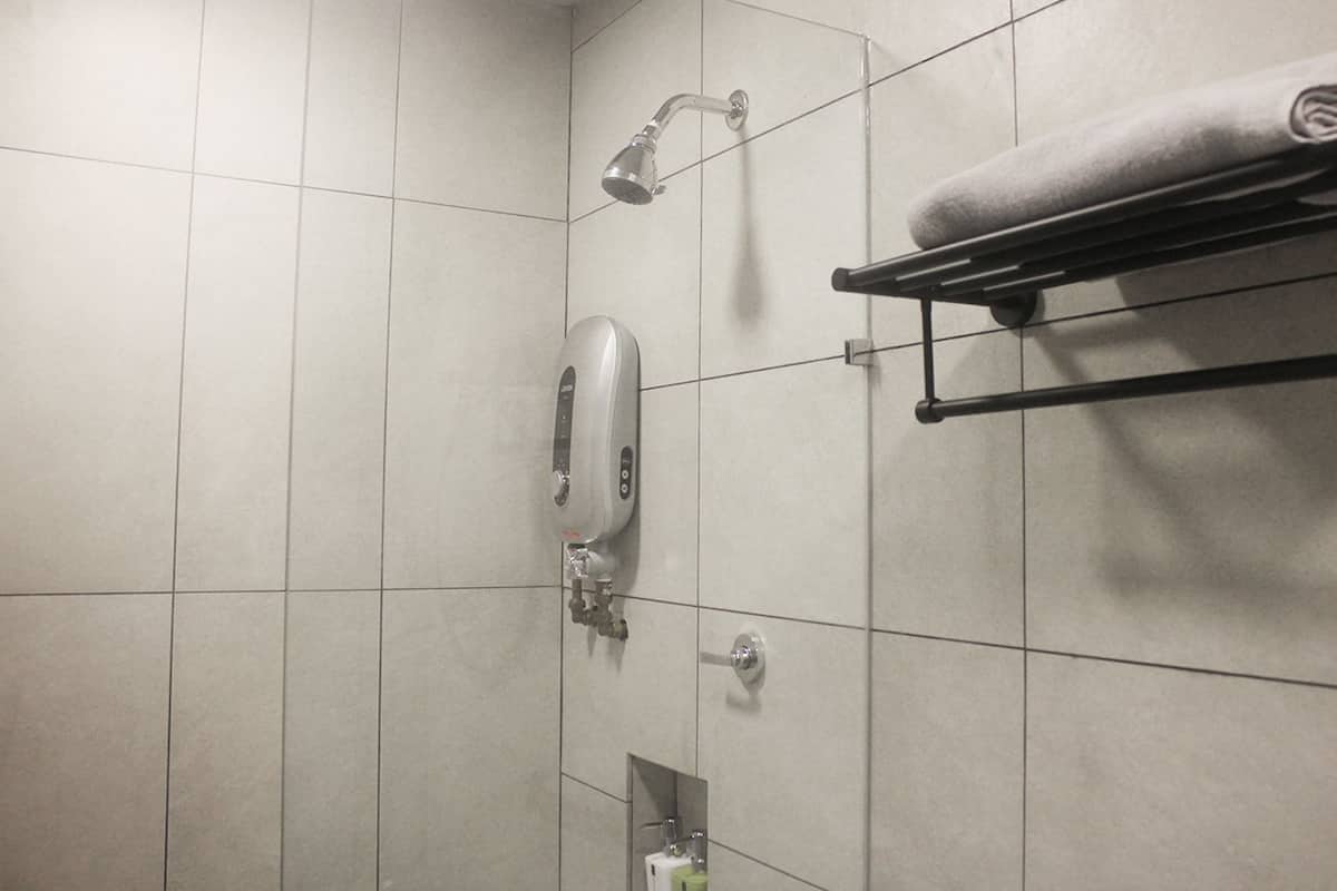 Shower, free toiletries, hair dryer, slippers