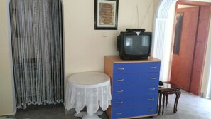 Apartment, 2 Bedrooms | Living room | TV - Erikli Tatil Evi 31 (Kesan)