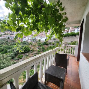 時尚客房 | 迷你吧、隔音、免費無線上網、床單