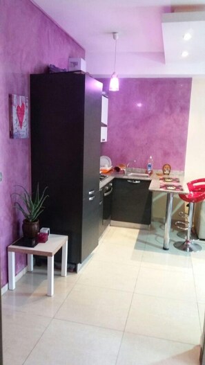 Studio | Cuisine privée | Réfrigérateur, four, plaque de cuisson