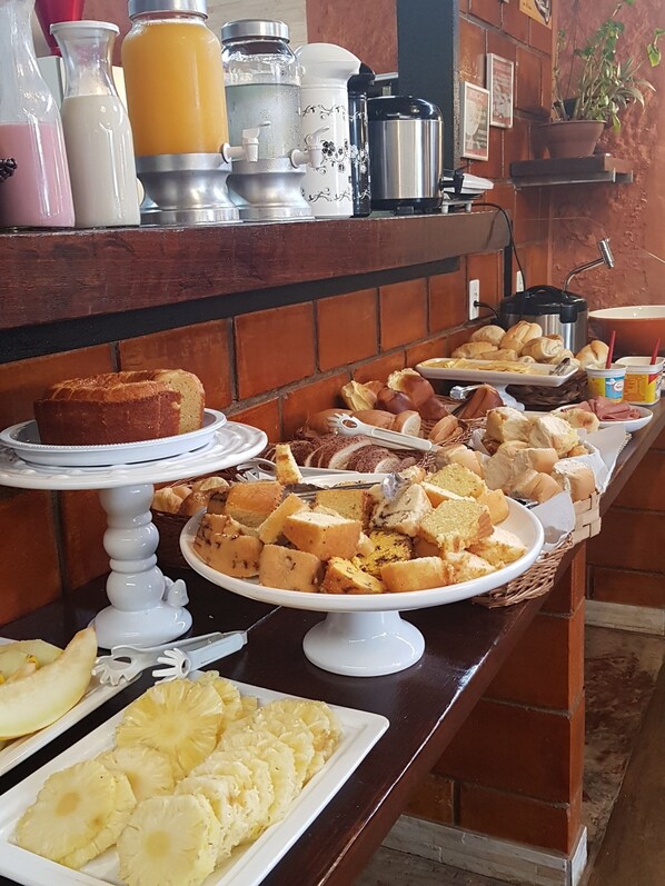 Free daily buffet breakfast - Hotel Buriti Itupeva (Itupeva)